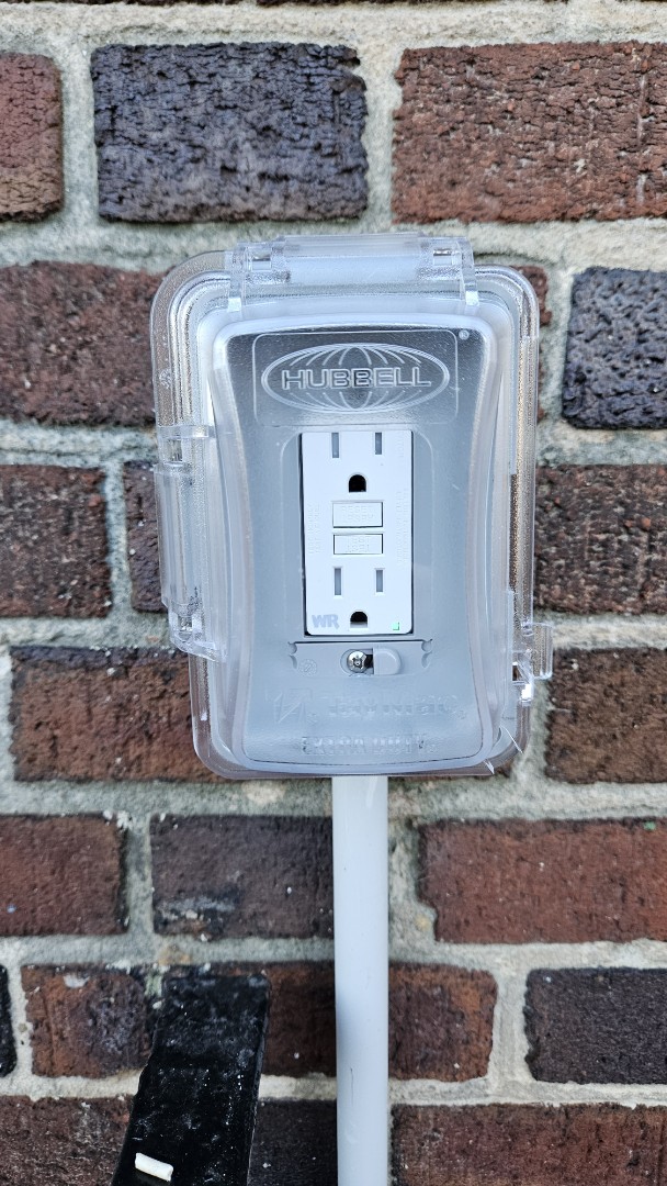 Replaced an outdoor outlet and outdoor outlet cover in Baltimore, MD