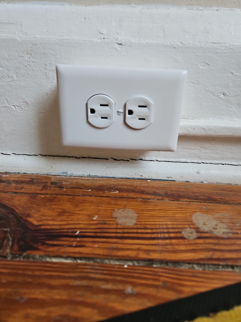 Replaced an outlet in Baltimore, MD