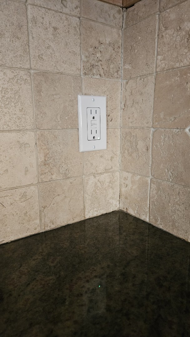 Replaced a GFCI outlet in Baltimore, MD