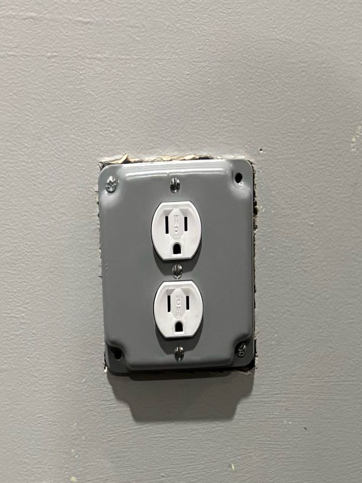 Replaced a receptacle in Pikesville, MD.
