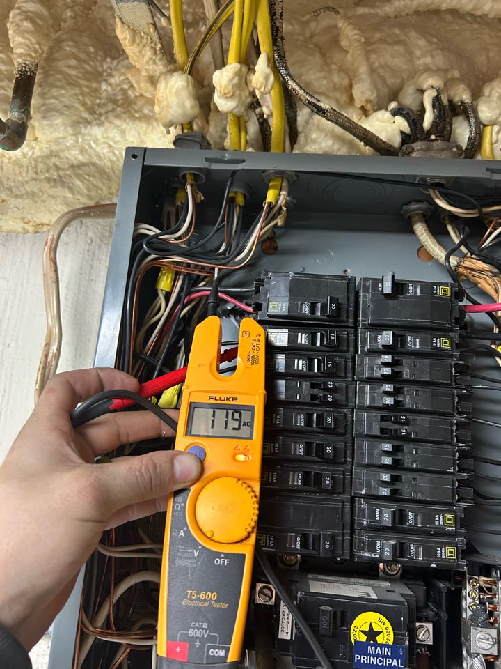 Magothy Electric performed a diagnostic on bedroom outlet circuit in Dundalk Maryland 