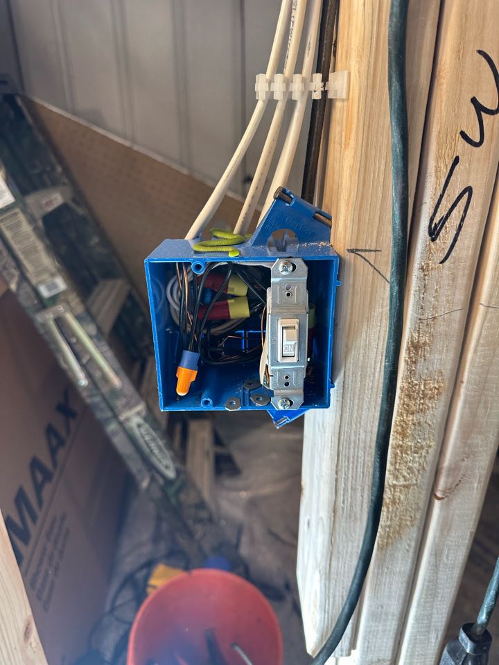 Installed switch and outlet in Linthicum, Md. 