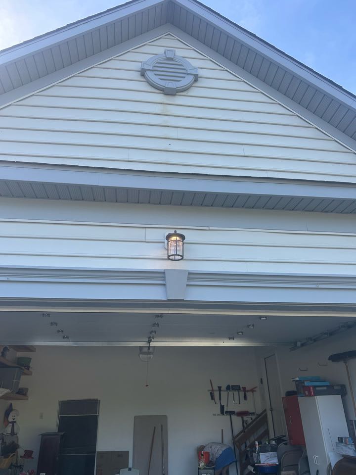 Magothy Electric replaced light over garage in Glen burnie Maryland 