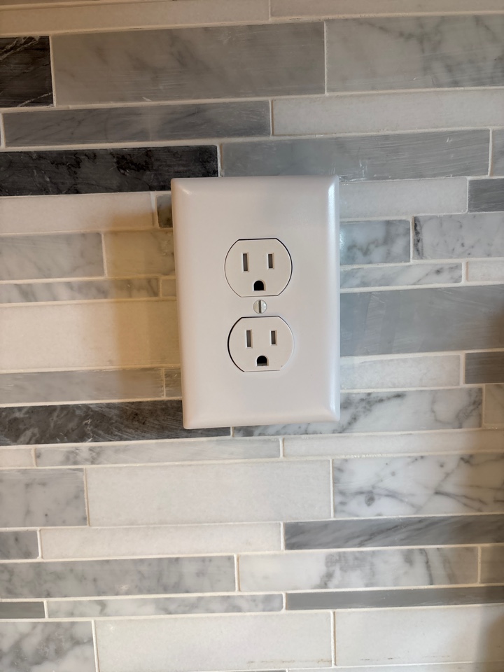 Installed a new kitchen outlet circuit in Glen burnie, MD.