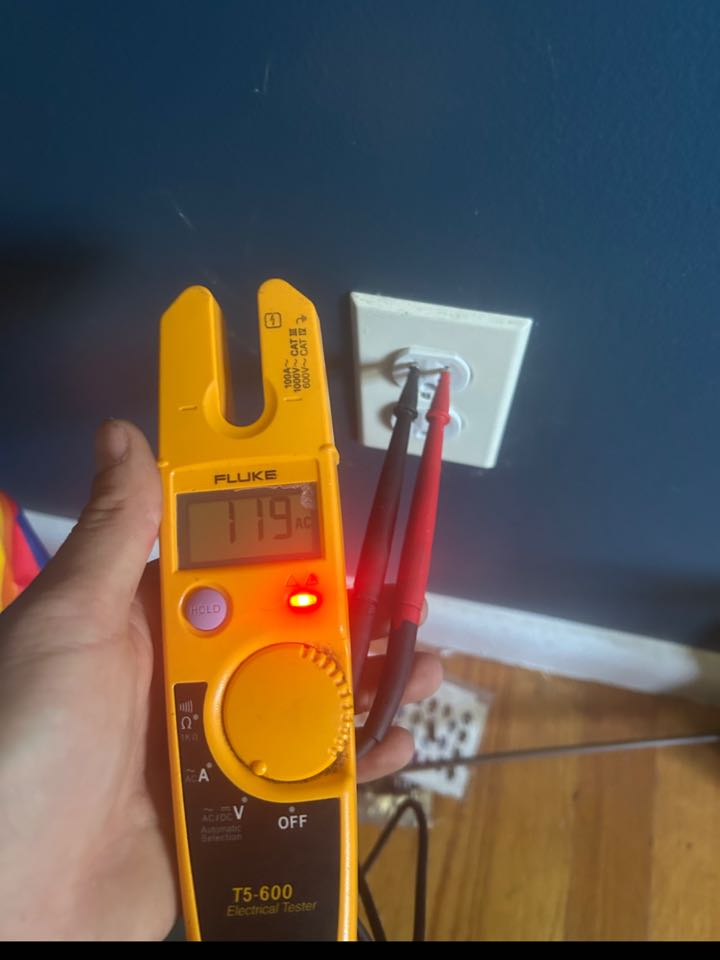 Magothy electric performed diagnostic and replaced two outlets to restore power in Rosedale, Md. 