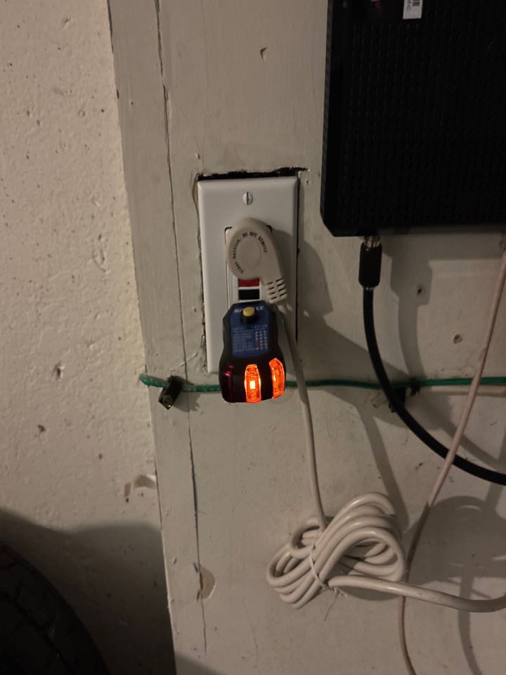 Performed a diagnostic to restore power to outlets in Laurel, MD.