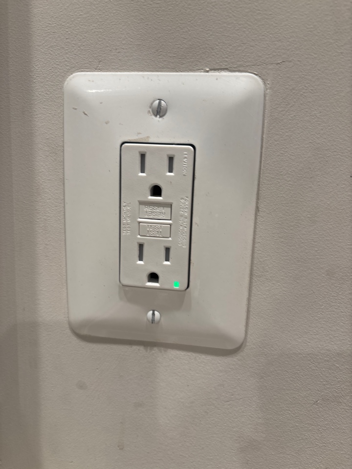 Replaced a gfci outlet in Glen burnie, MD.