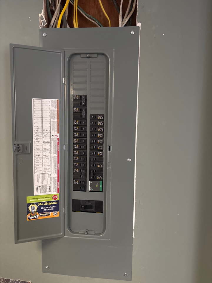 Installed a new 200 amp panel in Pasadena, MD.