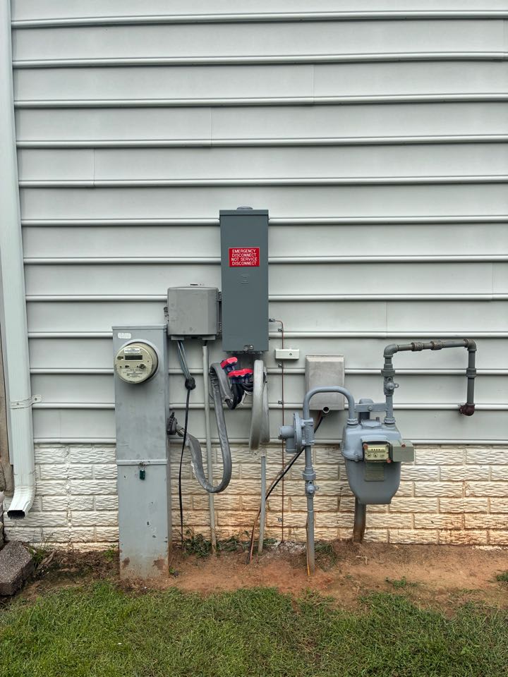 Magothy Electric replaced a service cable, installed new ground rods and bonding wire, and installed a whole home surge protector in Glen Burnie, MD.