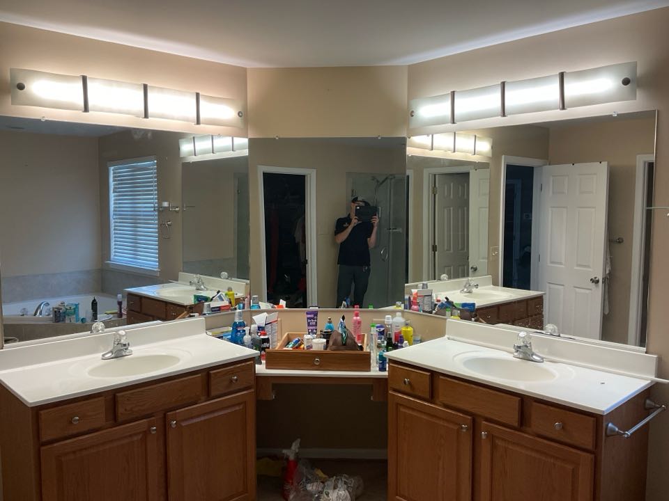 Magothy Electric installed new ballast in flourescent light in Severn, MD.