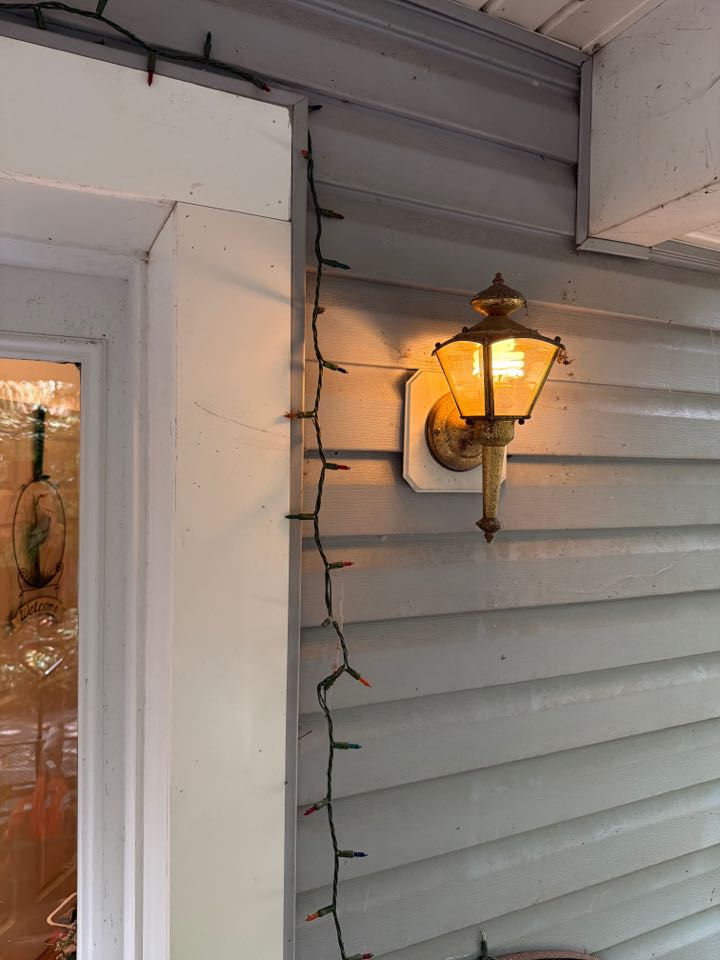 Magothy Electric performed a diagnostic and restored power to chandelier and porch light in Pasadena, MD 