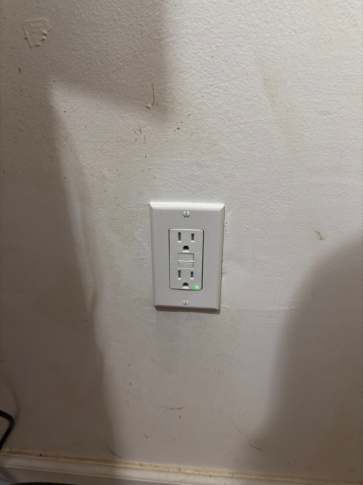 Magothy Electric installed a GFCI outlet in  Baltimore, MD 