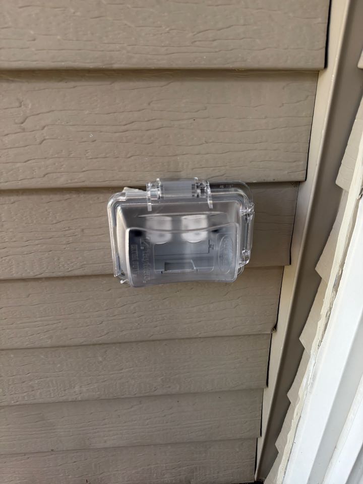 Magothy Electric replaced existing outlet receptacles with new weather rated in use covers in Elkridge, MD  