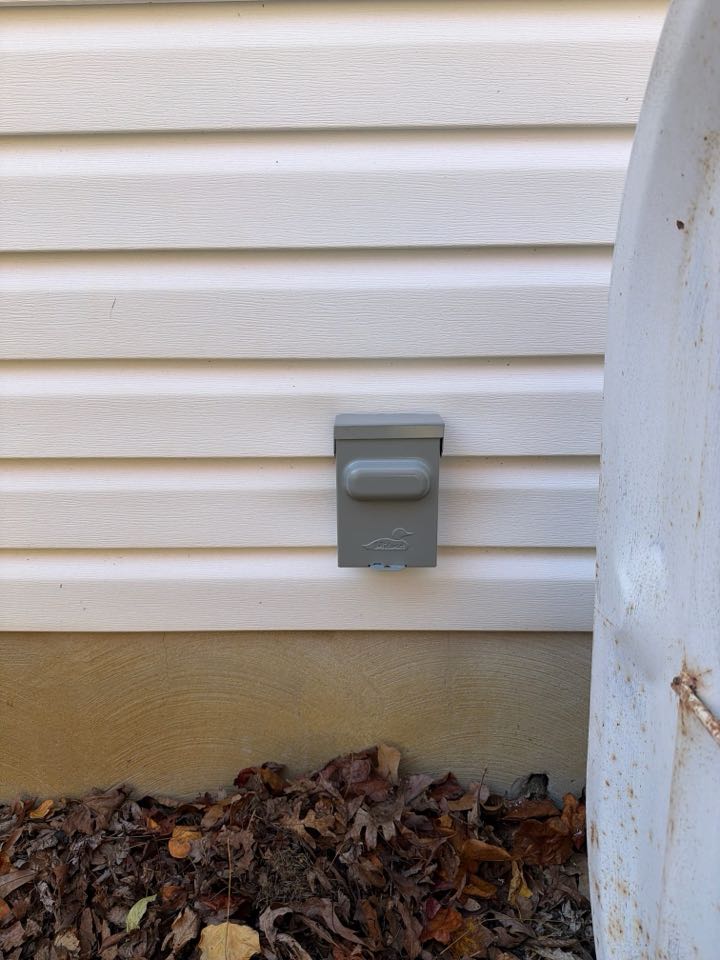 Magothy Electric installed new sub panel and 240v circuit and disconnect in Annapolis, MD.