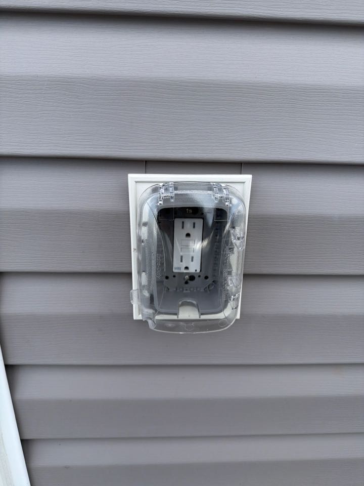 Magothy Electric installed weather proof GFCI and outside in-use cover in Sparrows Point, MD 