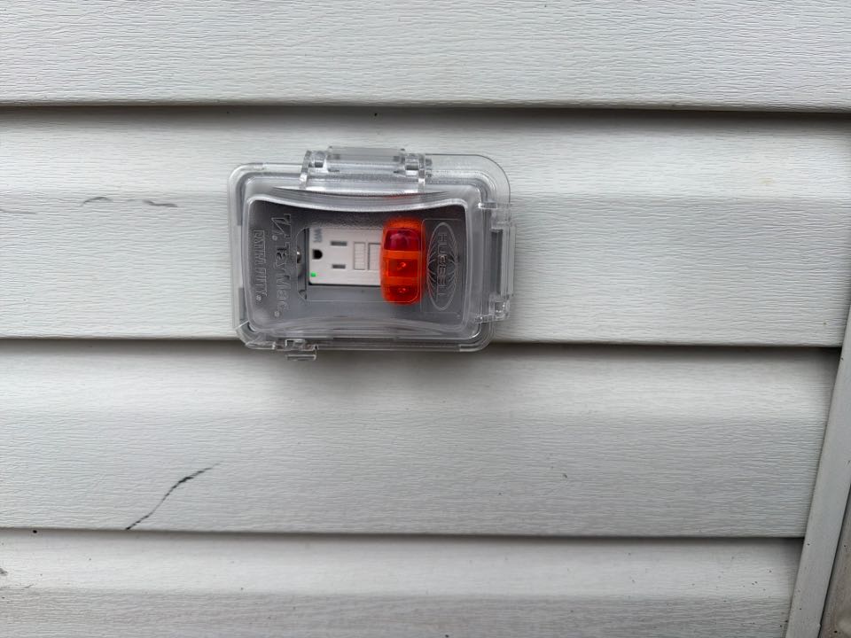 Magothy Electric installed a weatherproof GFCI outlet as well as an in-use cover in Pasadena, MD 