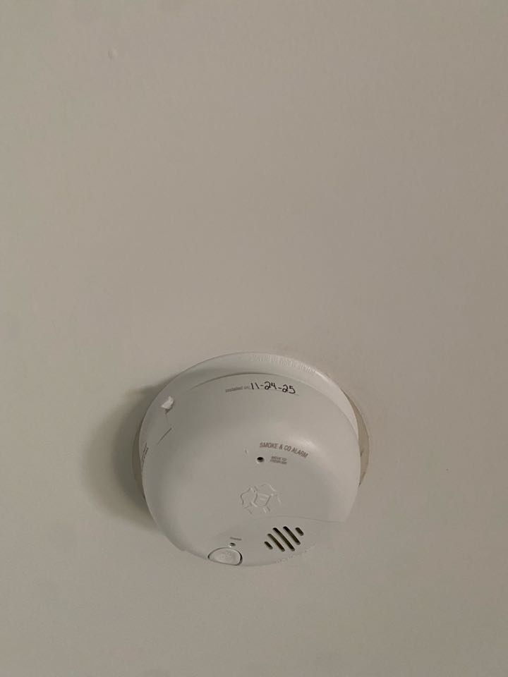 Installed smoke and carbon monoxide alarms in Pasadena, MD