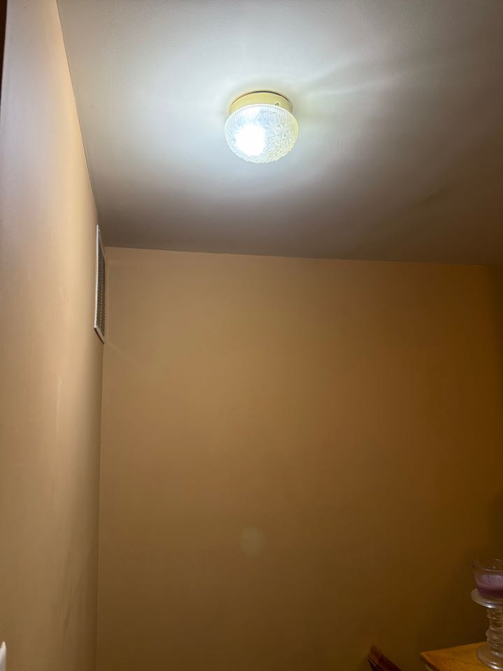 Magothy Electric performed diagnostic and fixed connections and restored power to upstairs light and bedroom in Columbia, MD 