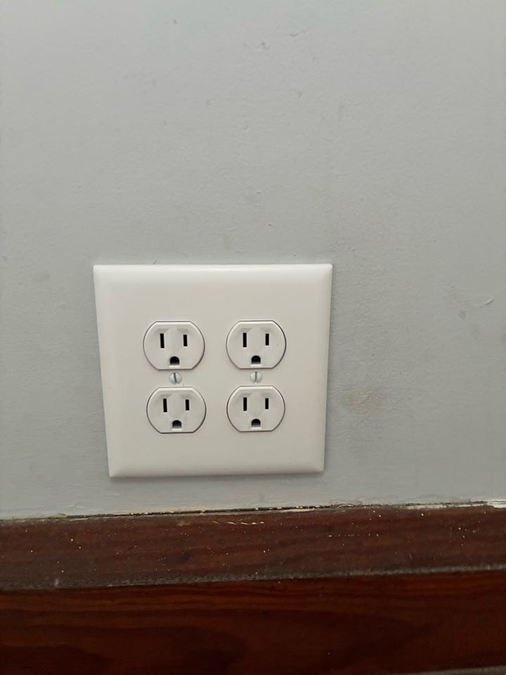 Ran 20 amp dedicated circuit to install a quad receptacle in Halethorpe, MD
