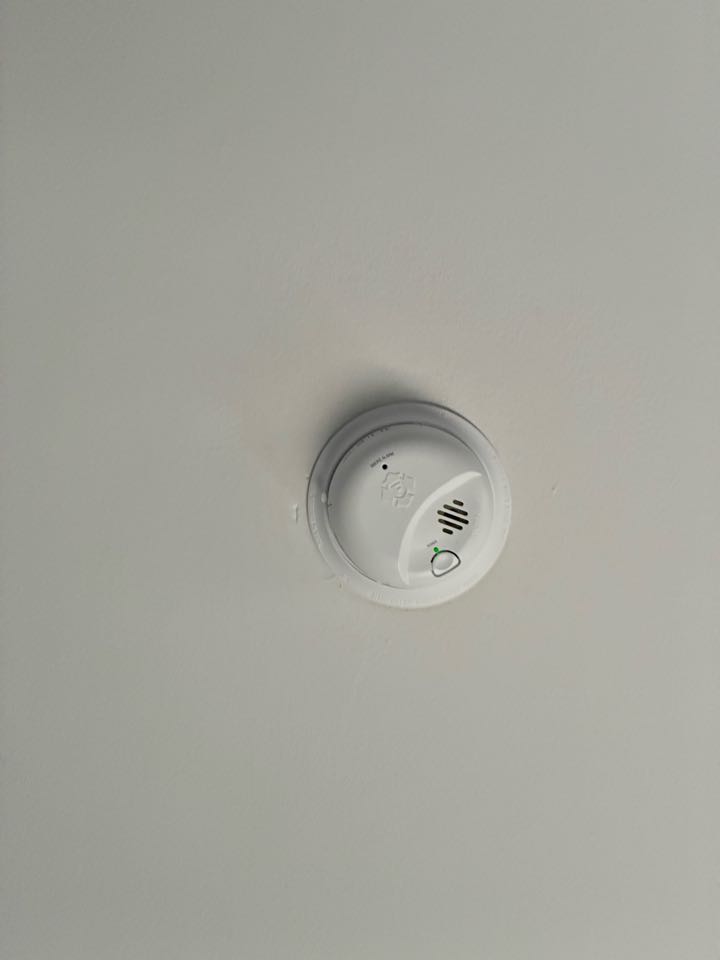 Installed smoke, and smoke/carbon monoxide alarmas in Lansdowne, MD