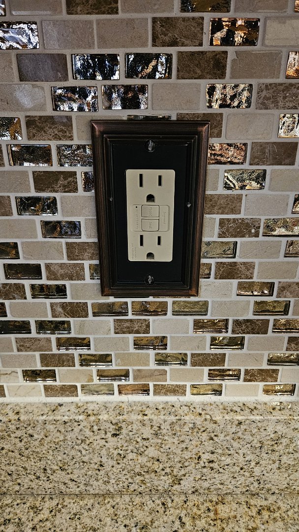 Replaced GFCI outlet in Glen Burnie, MD