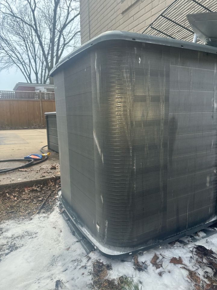 AMANA AC TUNE UP + CONDENSER CLEANING + CHARGED 410a 