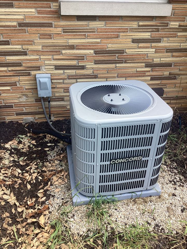 Water leak inspection. Charged system with refrigerant p. Oak Creek, Wisconsin.