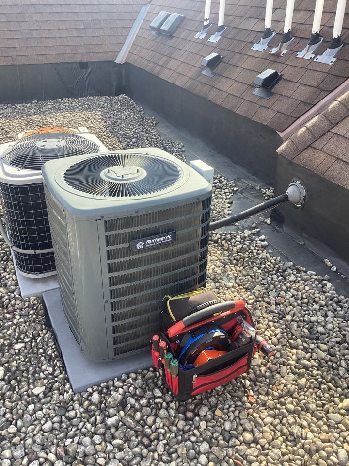 AC tune up. Goodman system. Menomonee falls, Wisconsin.