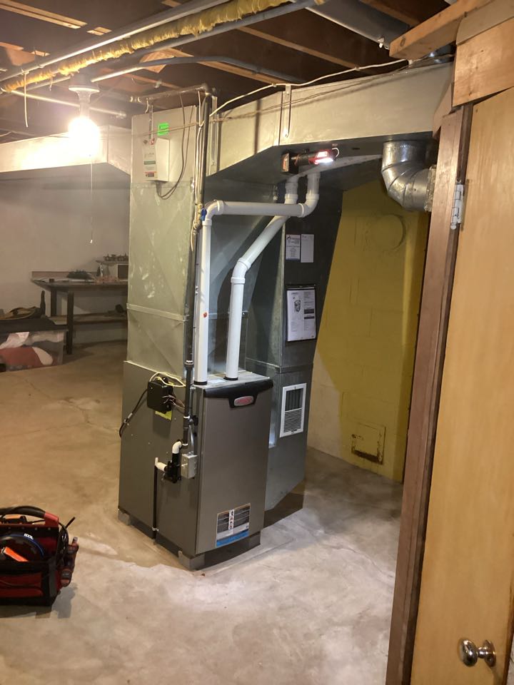 Furnace tune up. Fox point Wisconsin.