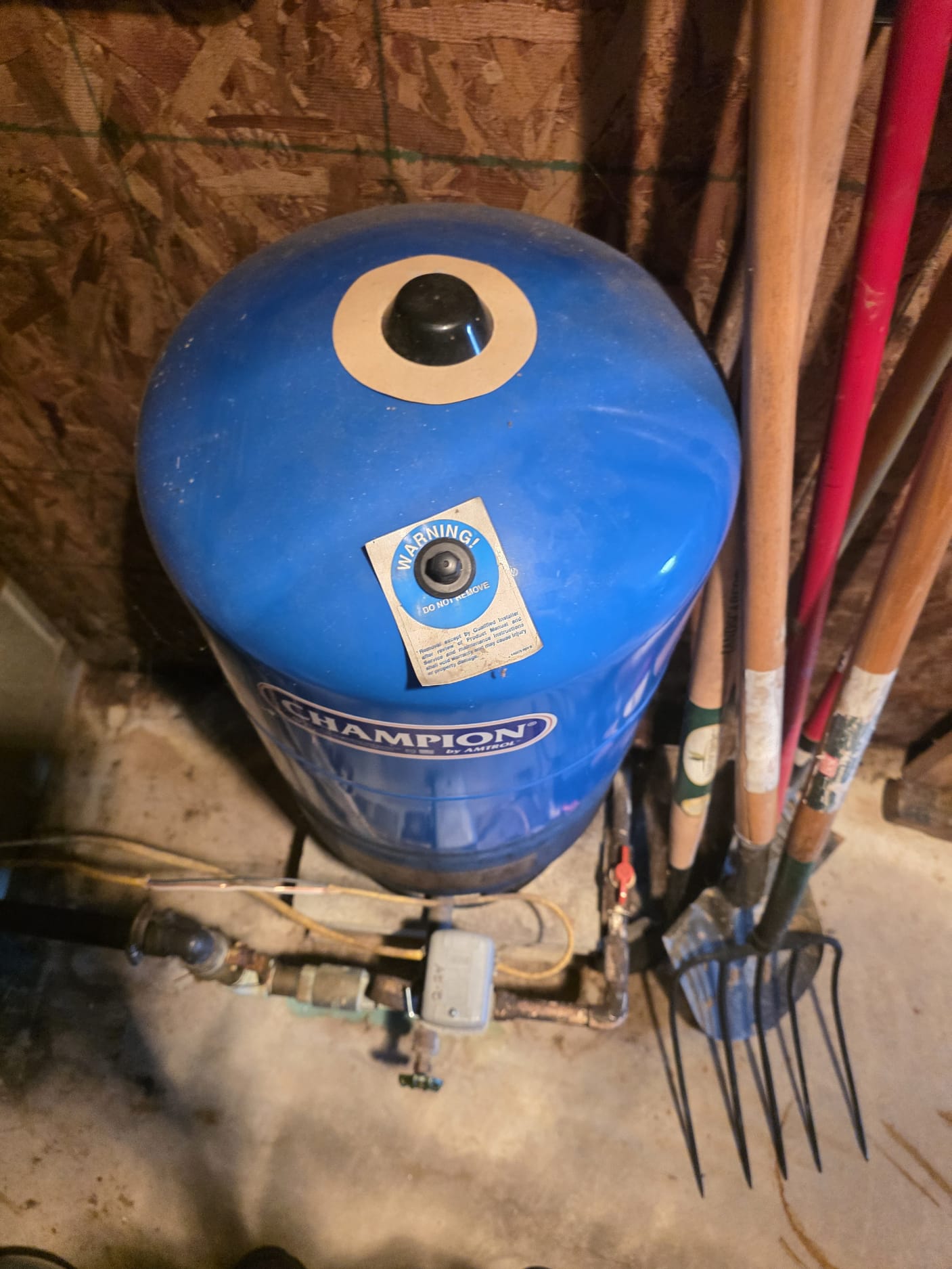 I am a home service technician, and I recently completed a plumbing maintenance job. The job involved inspecting and repairing a leaky faucet, replacing a broken pipe, and cleaning a clogged drain. I also replaced a faulty water heater and repaired a leaky toilet. I also provided advice on how to prevent future plumbing issues.