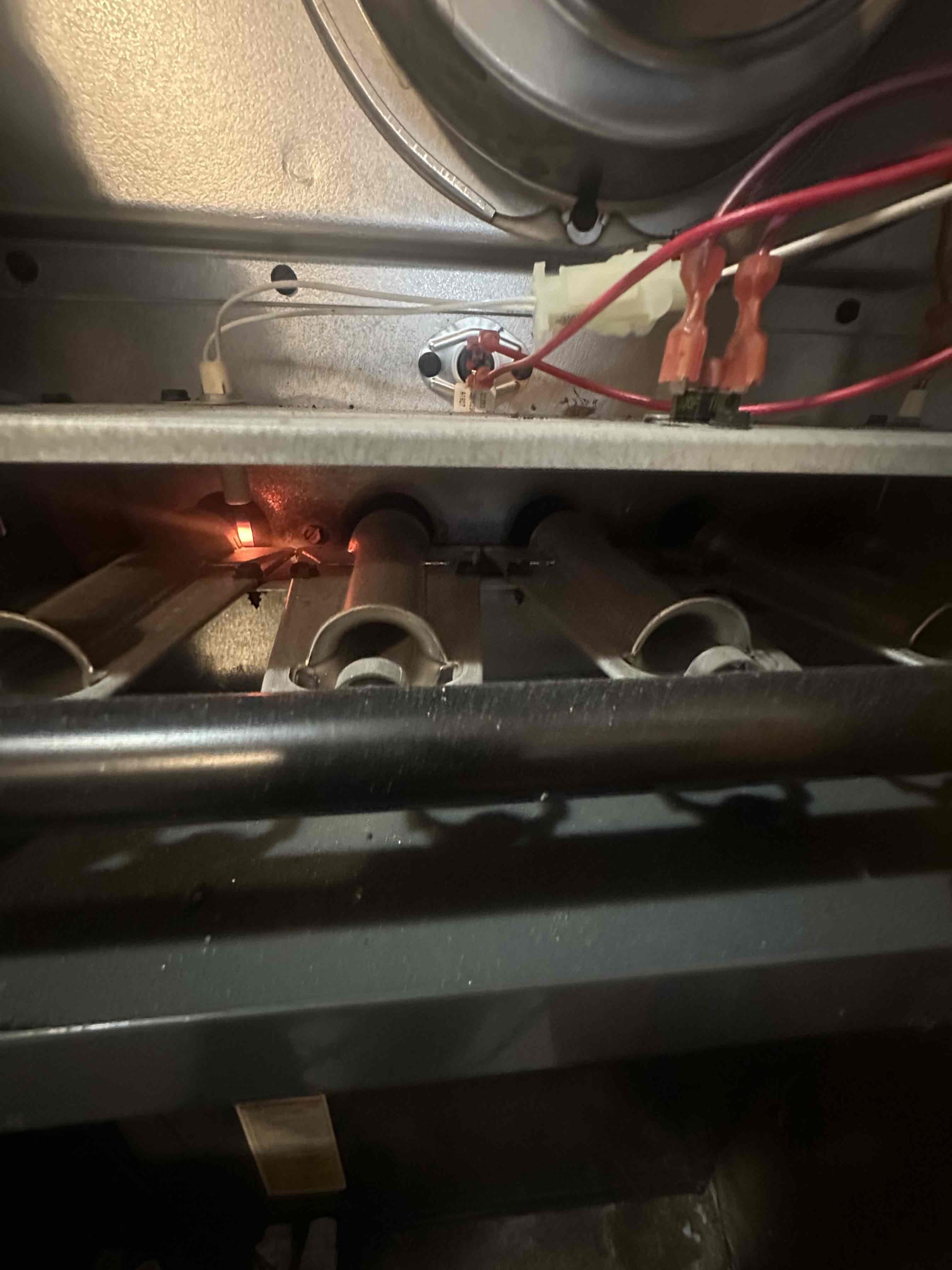 The furnace is in excellent working condition and is ready for the winter. I checked the furnace, cleaned the filters, and adjusted the thermostat to ensure optimal performance. I also checked the safety features to ensure they were working properly. I am confident that the furnace will provide reliable heat throughout the winter.