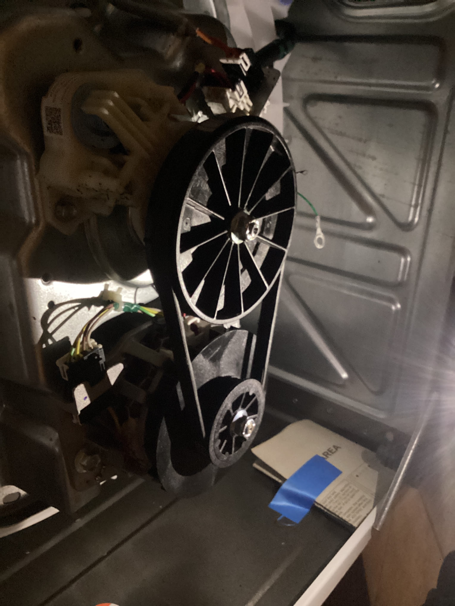 I was called to a home to replace a faulty part in a washing machine. Upon arrival, I diagnosed the issue as a faulty motor. I removed the old motor and replaced it with a new one. After completing the replacement, I tested the machine to ensure it was working properly. I then cleaned up my work area and left the home.