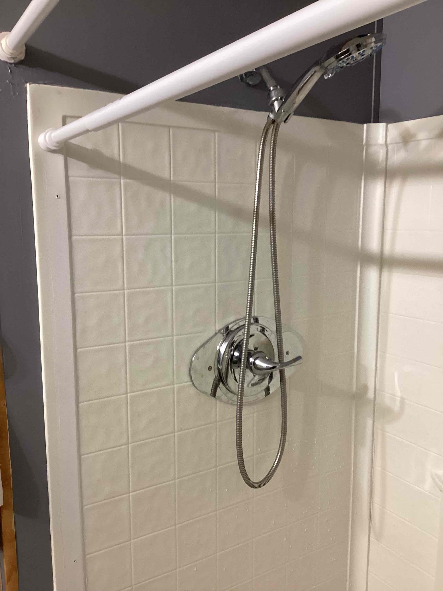 I am a highly skilled home service professional who recently completed a job installing a Moen or Delta valve. The client was very pleased with the work and requested a physical copy of the invoice to be mailed to them. I am happy to provide this service and ensure that the client has a record of the work performed.