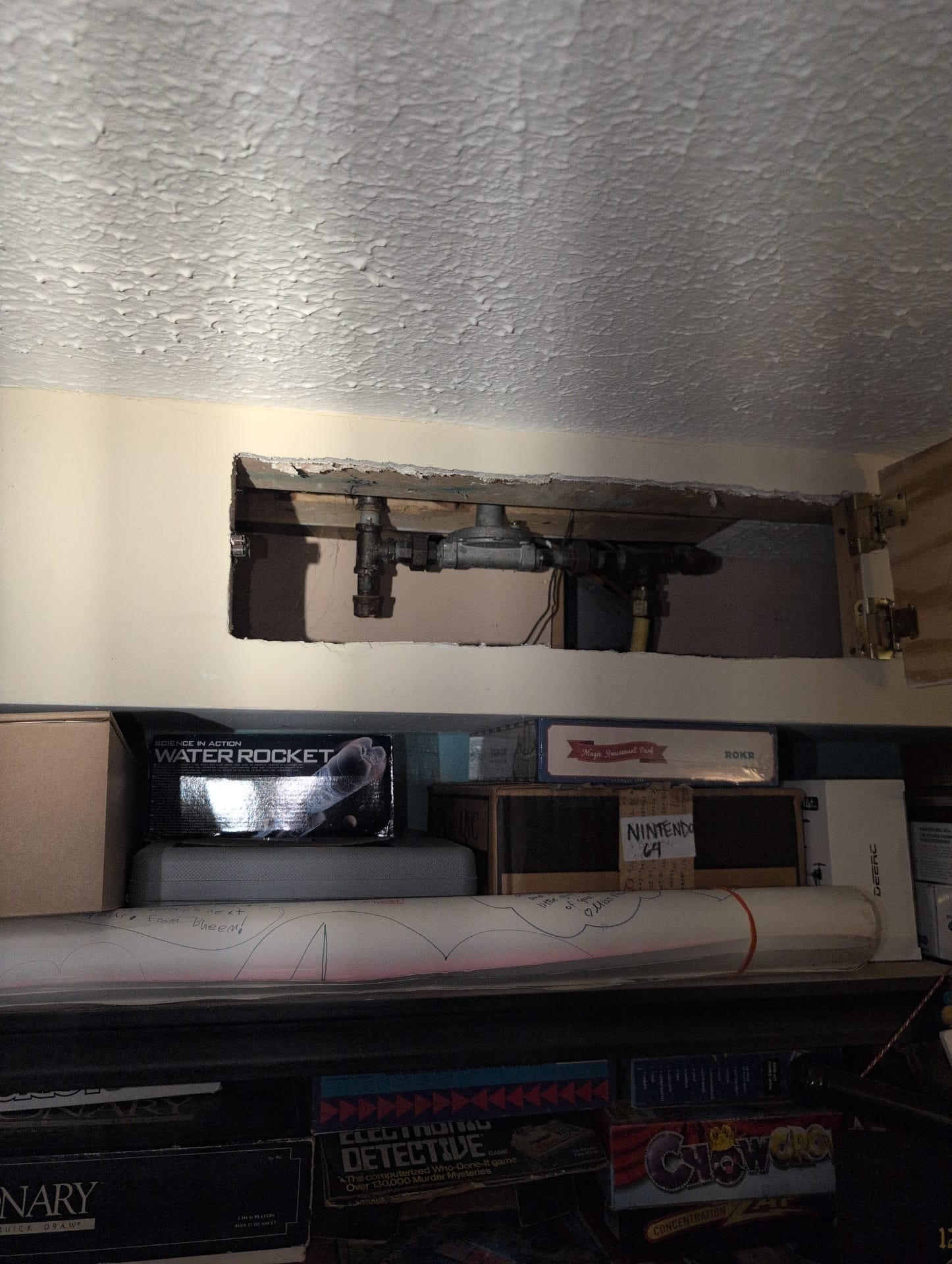 * client had us out for a tankless estimate. 
* Client is getting multiple quotes today, when we were here eco showed up. 
* We quoted a tankless client stated they will give us a call if they go with us. 
* The water heater is from 2007. 
* Client say that they don't have any hot water and haven't had hot water since last night.
* Gas line is csst. 
* It immediately from the outside meter comes in at 1 in to 1/2