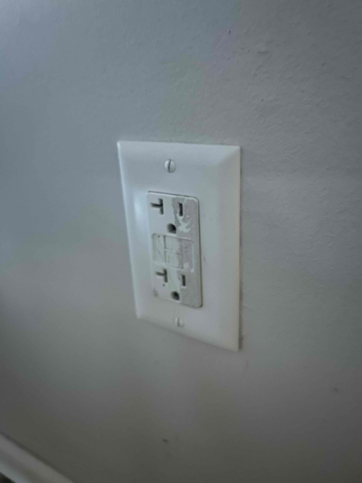 Tripped gfci breaker: circuit to finished part of basement.  