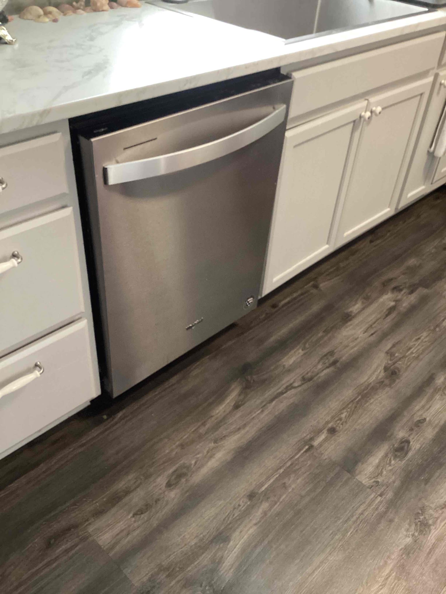 F6e1 error code thrown. Float switch and drain test good. Unit will not go into diag mode. Needs new controls to further diagnose 