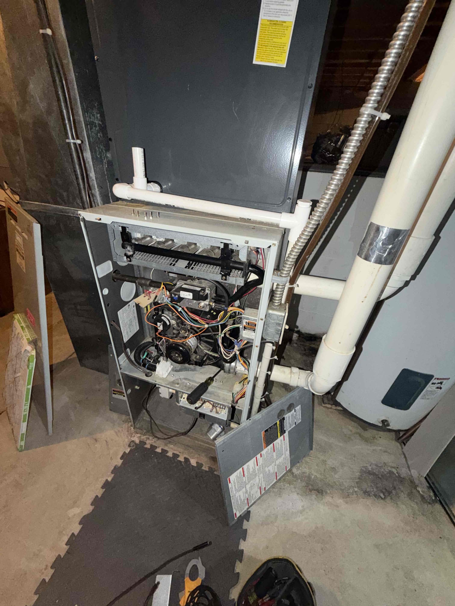 Showed up to no heat call, client stated that fire department was out yesterday and their furnace was the source of their carbon monoxide alarms going off. Found Cracked Heat exchanger offered for repair versus replacement options and client opted for replacement of baseline system due to potentially moving within the next couple of years, system is getting installed tomorrow, client needs to activate green sky through email or text message Link before we can come out.