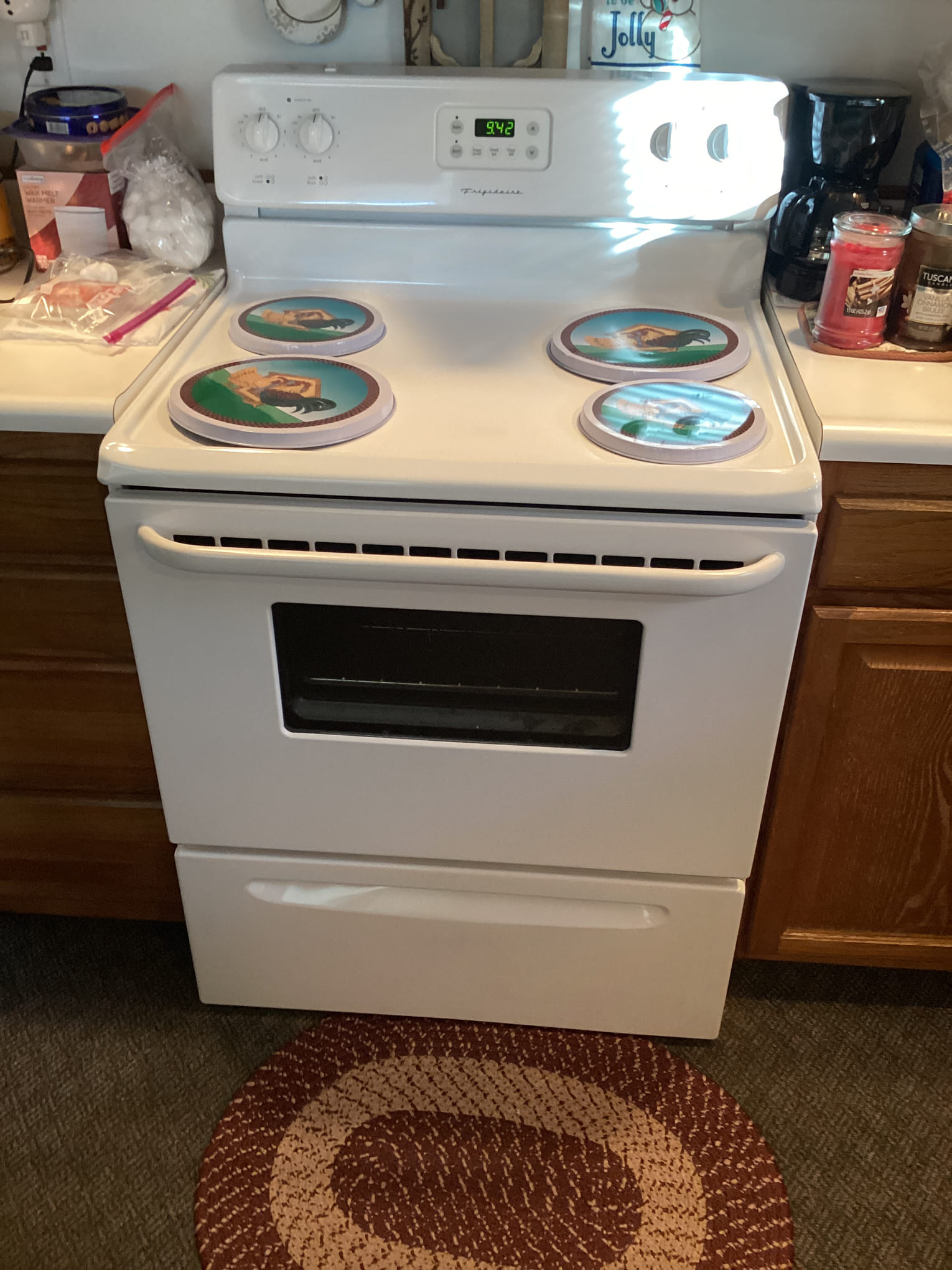 Needs bake element. Mrs paid in full on initial visit