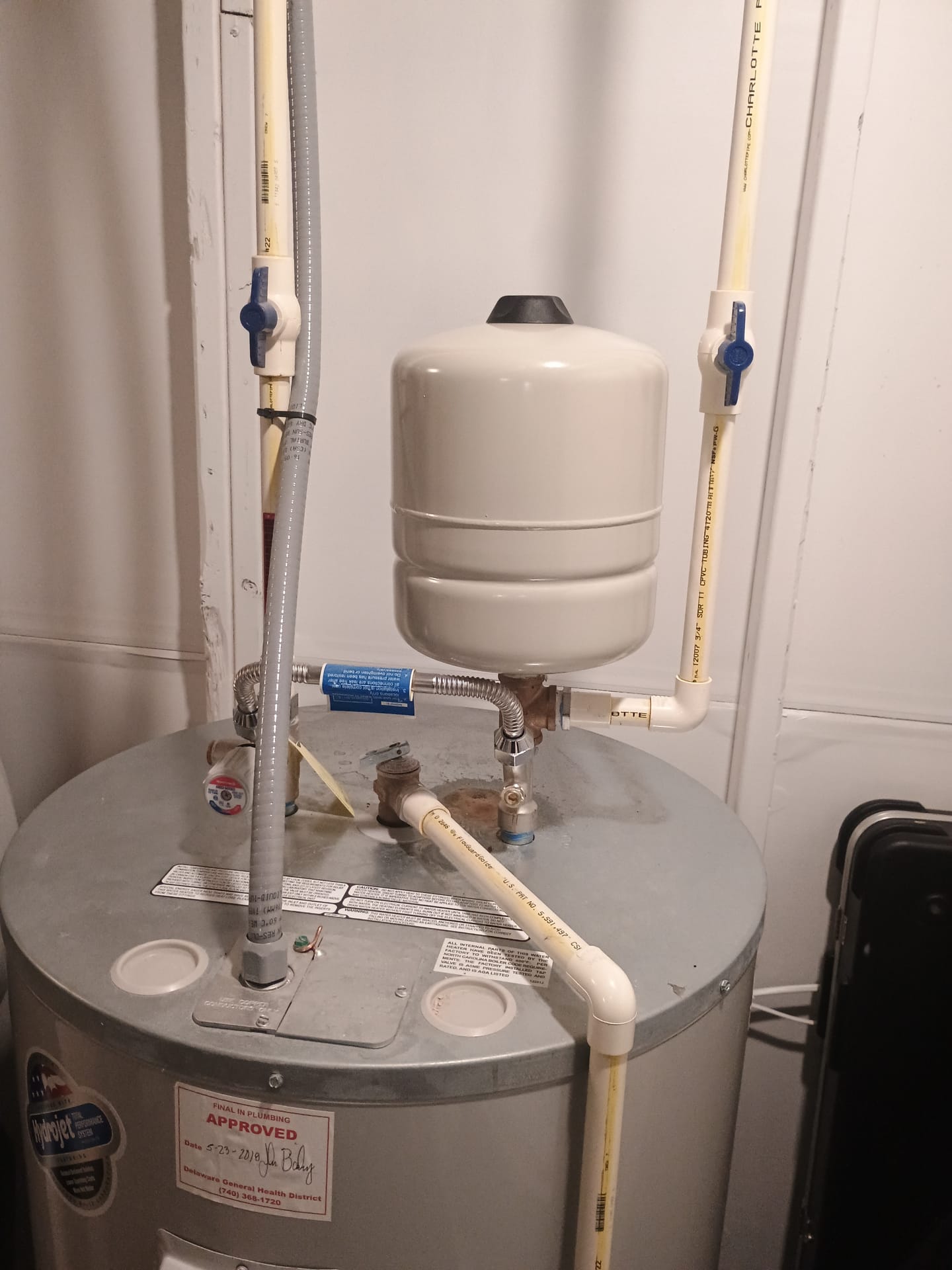 Maintenance flush electric water heater.