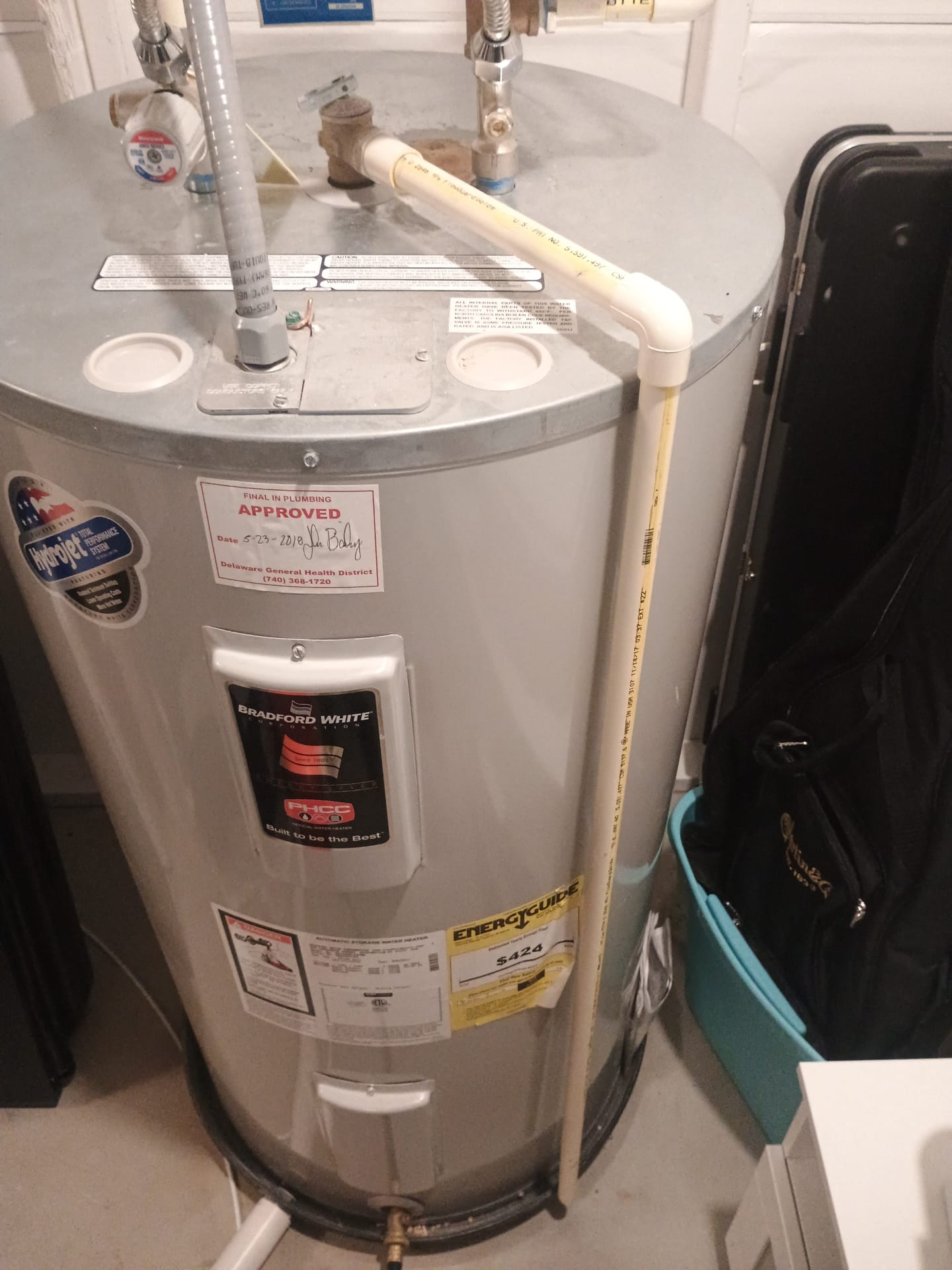Maintenance flush electric water heater.