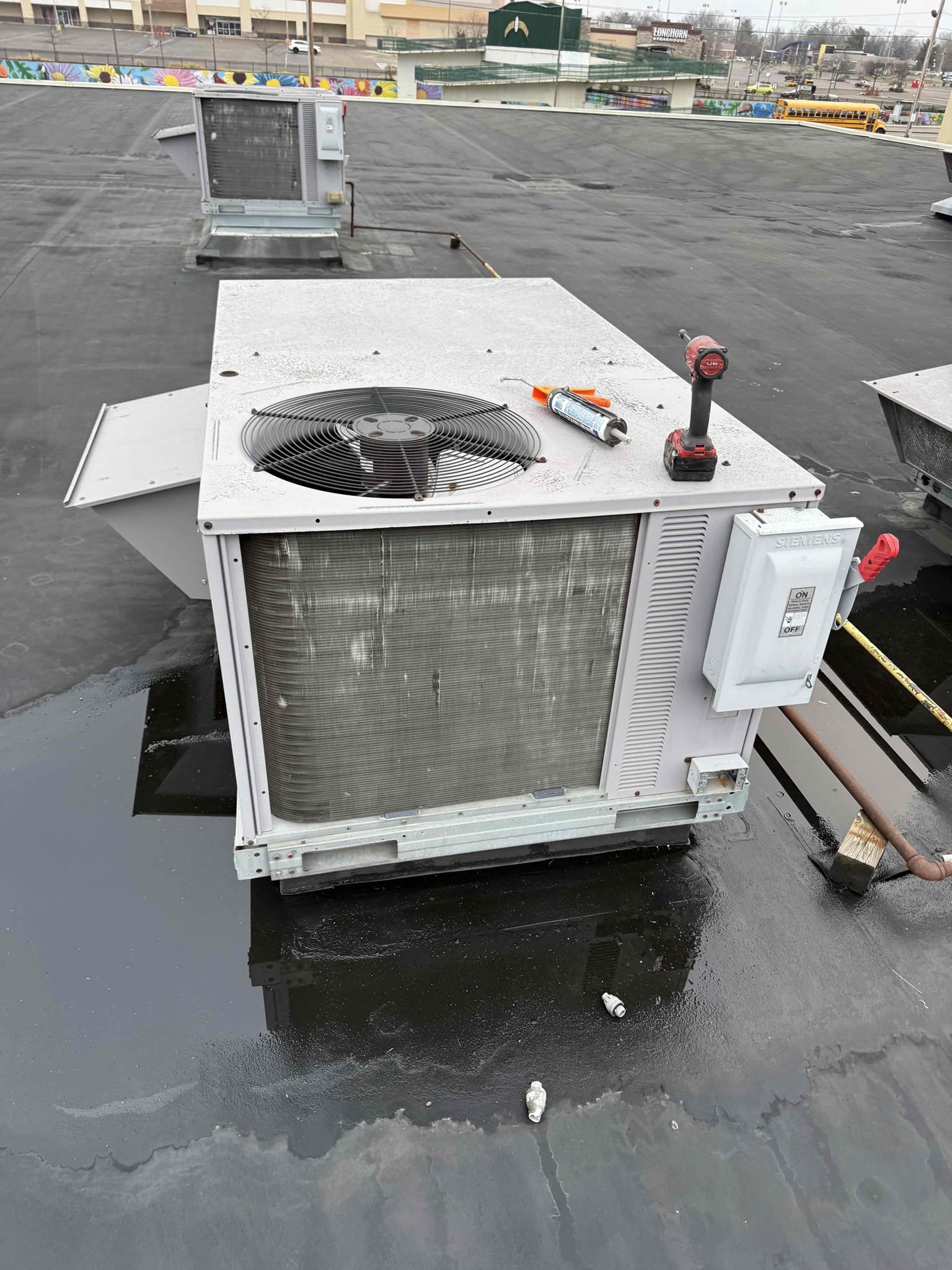 this is a estimate to swap out to customer provided package units. This will include all labor and material to complete the job.we will hook to current electrical, gas and thermostat.  If you would like to have this done please accept the estimate and we will get this scheduled. Thanks Ron
Install complete