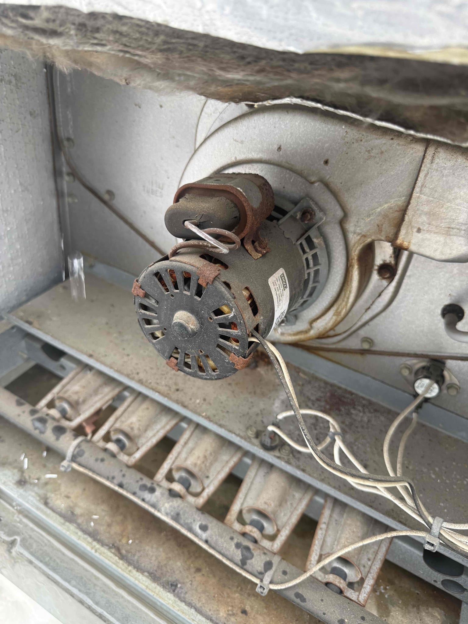 Upon arrival, I identified a faulty inducer motor in the unit. Following the guidance from Novo Care, I removed the inducer motor from a neighboring unit. After installation, I successfully restored the system's functionality. The unit is now operational, providing the necessary heat. The job was completed efficiently, ensuring the system is running smoothly.