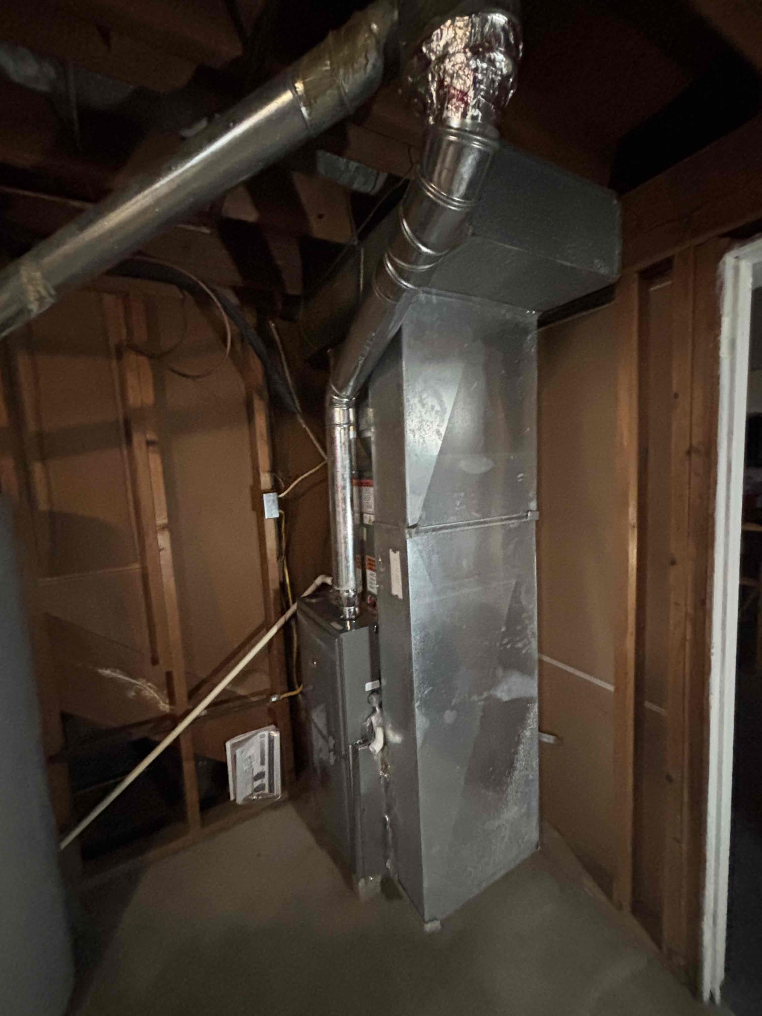 I recently completed a comprehensive installation of a high-efficiency HVAC system, ensuring optimal performance and energy savings. The system includes a 10-year parts warranty and a 10-year labor warranty, providing peace of mind. The installation process involved precise measurements, careful component selection, and thorough testing to guarantee reliability and efficiency. The final result is a seamless integration that enhances comfort and durability.