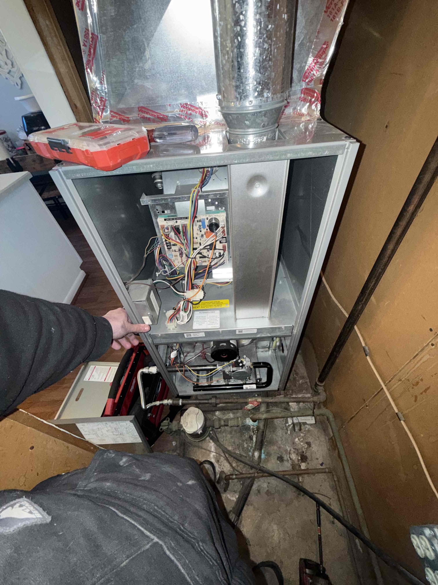 Upon arrival, I assessed the unit and identified that it was experiencing issues with no flame or low flame detection. The customer had previously attempted to resolve the issue by cleaning the igniter, which was not the root cause. I explained that the problem was likely due to a dirty flame sensor. After cleaning the flame sensor thoroughly, I conducted a series of tests to ensure proper functionality. The unit is now operating correctly, and the customer is satisfied with the resolution.