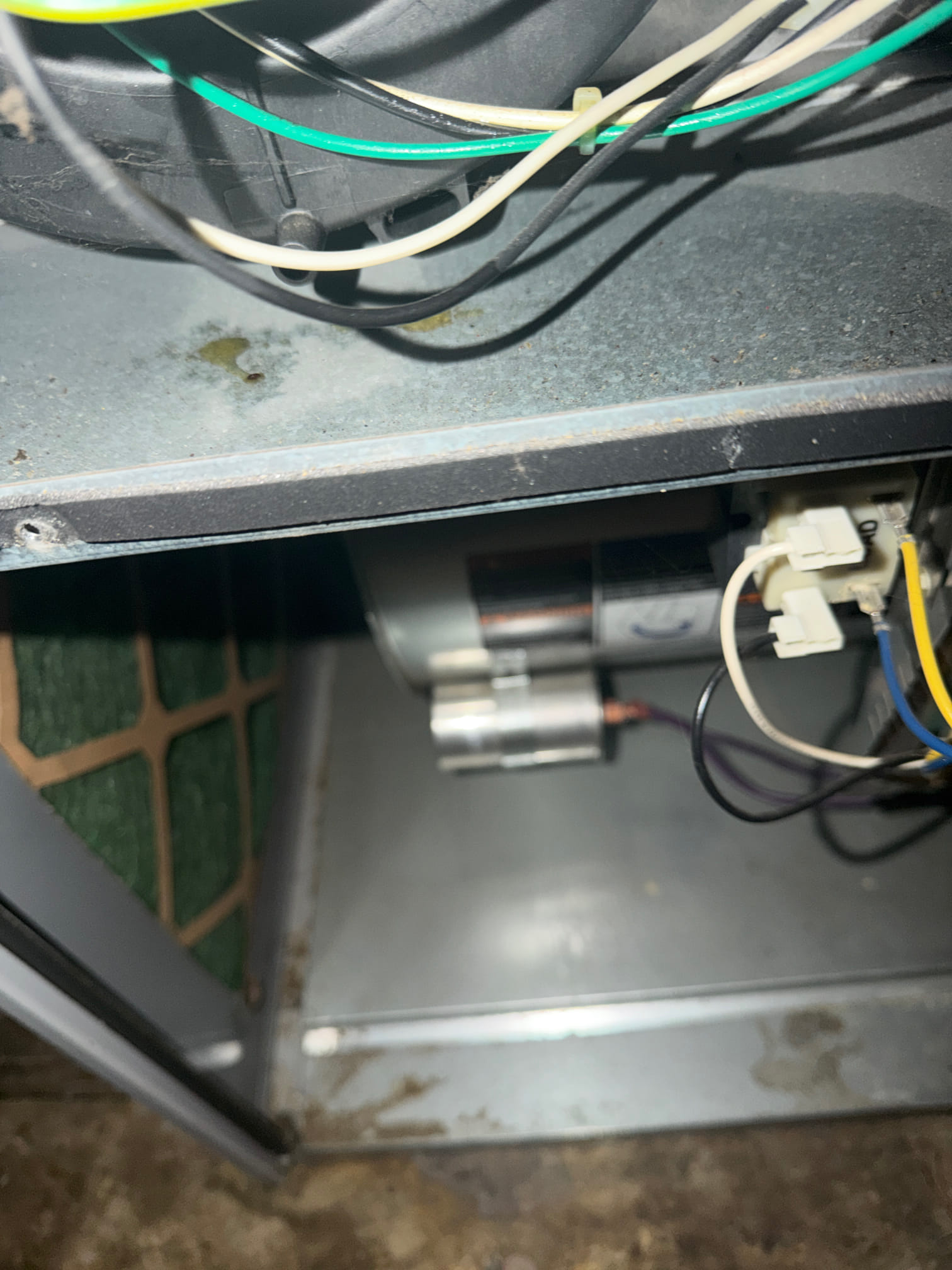 Upon arrival, I assessed the situation and found that the power was off and the thermostat was not maintaining the desired temperature settings. After a thorough inspection, it became clear that the thermostat was malfunctioning. I proceeded to replace the faulty thermostat with a new one, ensuring compatibility with the existing system. Post-installation, I calibrated the new thermostat to the customer's preferred settings. Following this, I tested the system to confirm that it was operating correctly and efficiently. The power was restored, and the thermostat now accurately holds the set temperature, ensuring optimal comfort and energy efficiency.