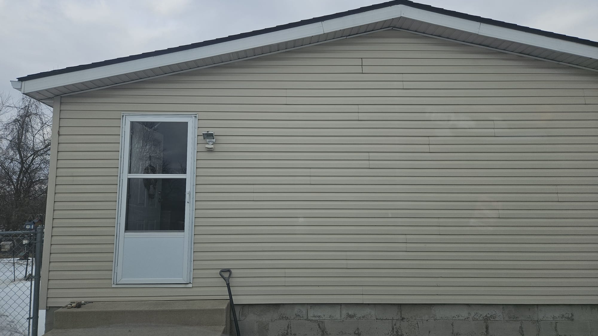 Upon arrival, I found the thermostat completely unresponsive, displaying a blank screen. After inspecting the device, I identified that the issue was due to depleted batteries. I replaced the dead batteries with new ones and conducted a thorough test to ensure the thermostat was functioning correctly. Post-replacement, I verified that the heating system was operational and responding to the thermostat's commands. The customer was pleased with the restored functionality and the efficient resolution of the issue.