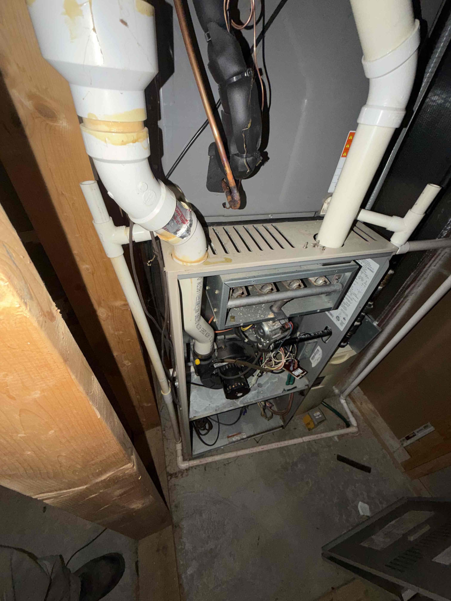 I conducted a thorough inspection of the property, meticulously examining all major systems and components. This included checking the electrical wiring, plumbing, HVAC systems, and structural integrity. I also assessed the condition of the roof, windows, and doors, ensuring everything was in proper working order. Additionally, I evaluated the insulation and ventilation systems to ensure optimal performance. The inspection was comprehensive, providing a detailed report on any necessary repairs or maintenance.