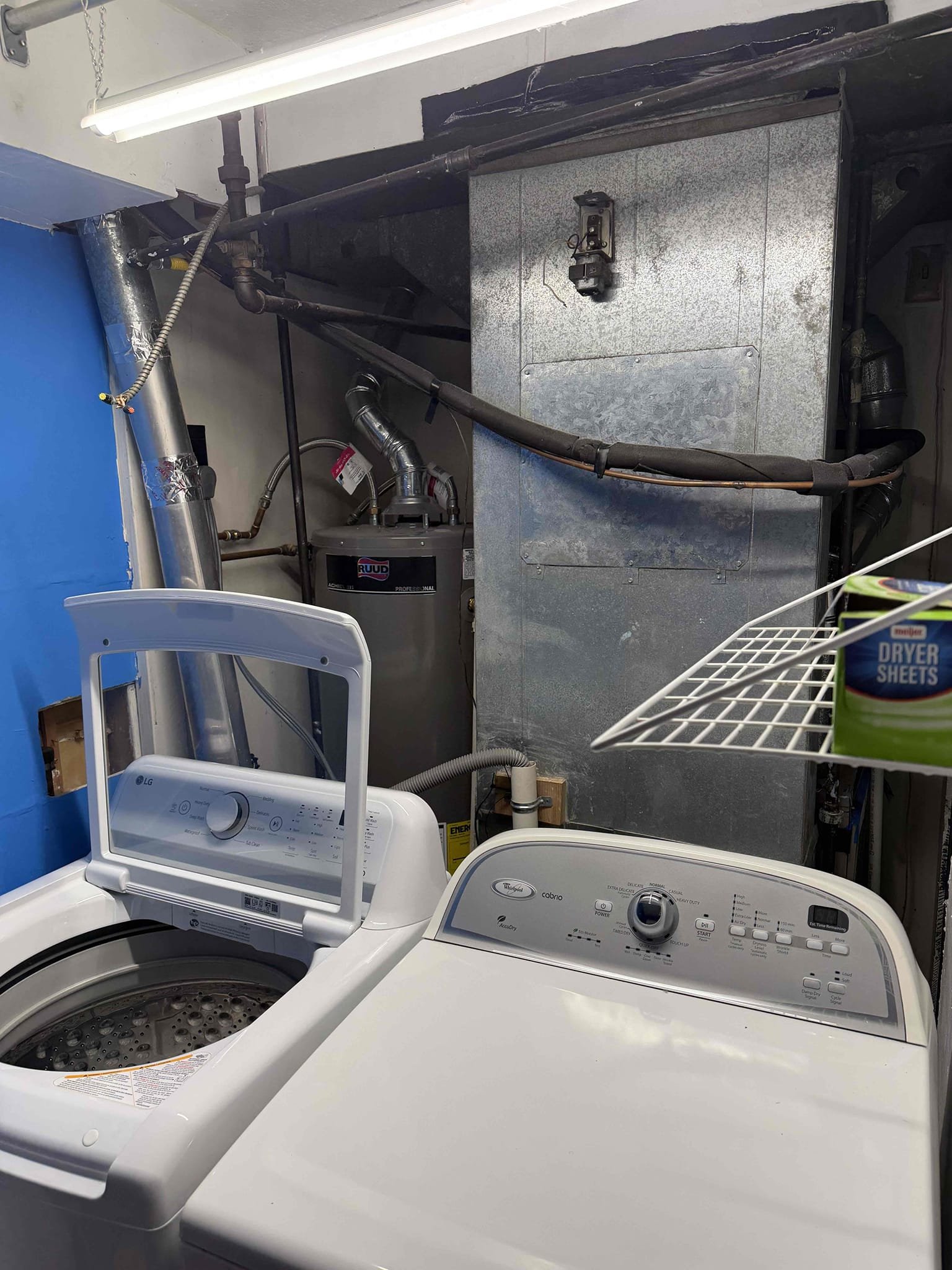 Columbus, OH - Upon inspection, we identified a leaking evaporator coil in the air conditioning system. We promptly addressed the issue by replacing the faulty coil. The new coil was installed as part of a GreenSky-covered AC installation, ensuring energy efficiency and optimal performance. The system was thoroughly tested to confirm the leak was resolved and that the new installation met all required standards.