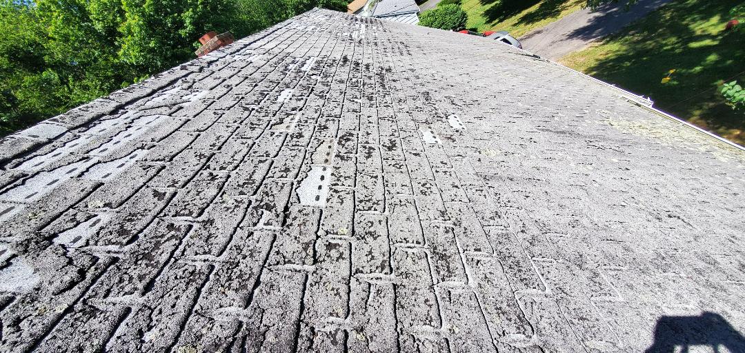 Fairfield, CT - Roof replacement estimate, client has noticed some leaks, roof has past its life spam. Roof replacement in a few weeks. Fairfield, CT - Roof replacement estimate, client has noticed some leaks, roof has past its life spam. Roof replacement in a few weeks.