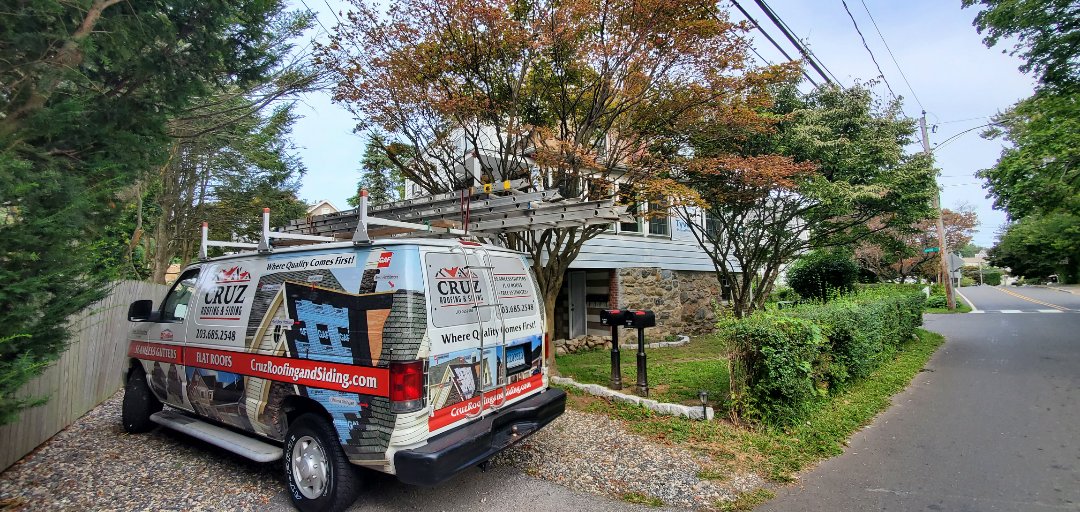 Greenwich, CT - Roof replacement and James Hardie siding in a few weeks. Greenwich, CT - Roof replacement and James Hardie siding in a few weeks.